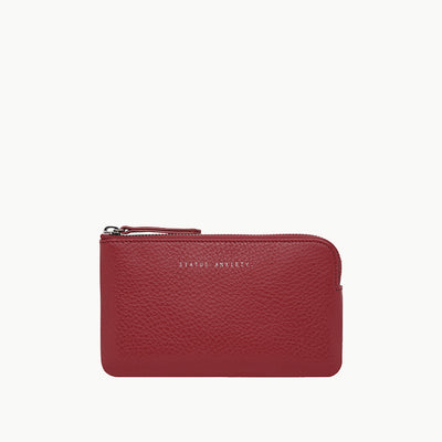 POUCHES