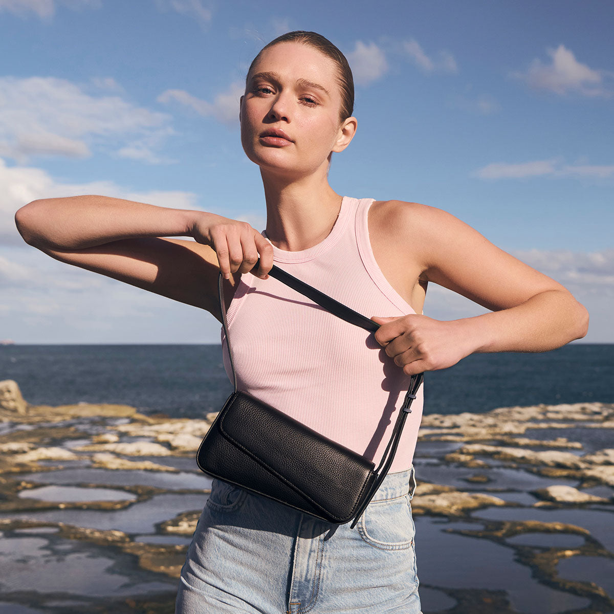 Status Anxiety Overnight Obsession Women's Leather Bag Black