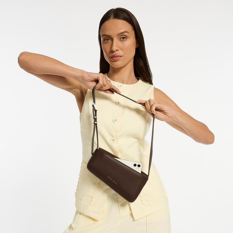 Status Anxiety Overnight Obsession Women's Leather Bag Cocoa