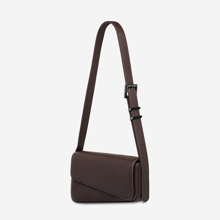 Status Anxiety Overnight Obsession Women's Leather Bag Cocoa