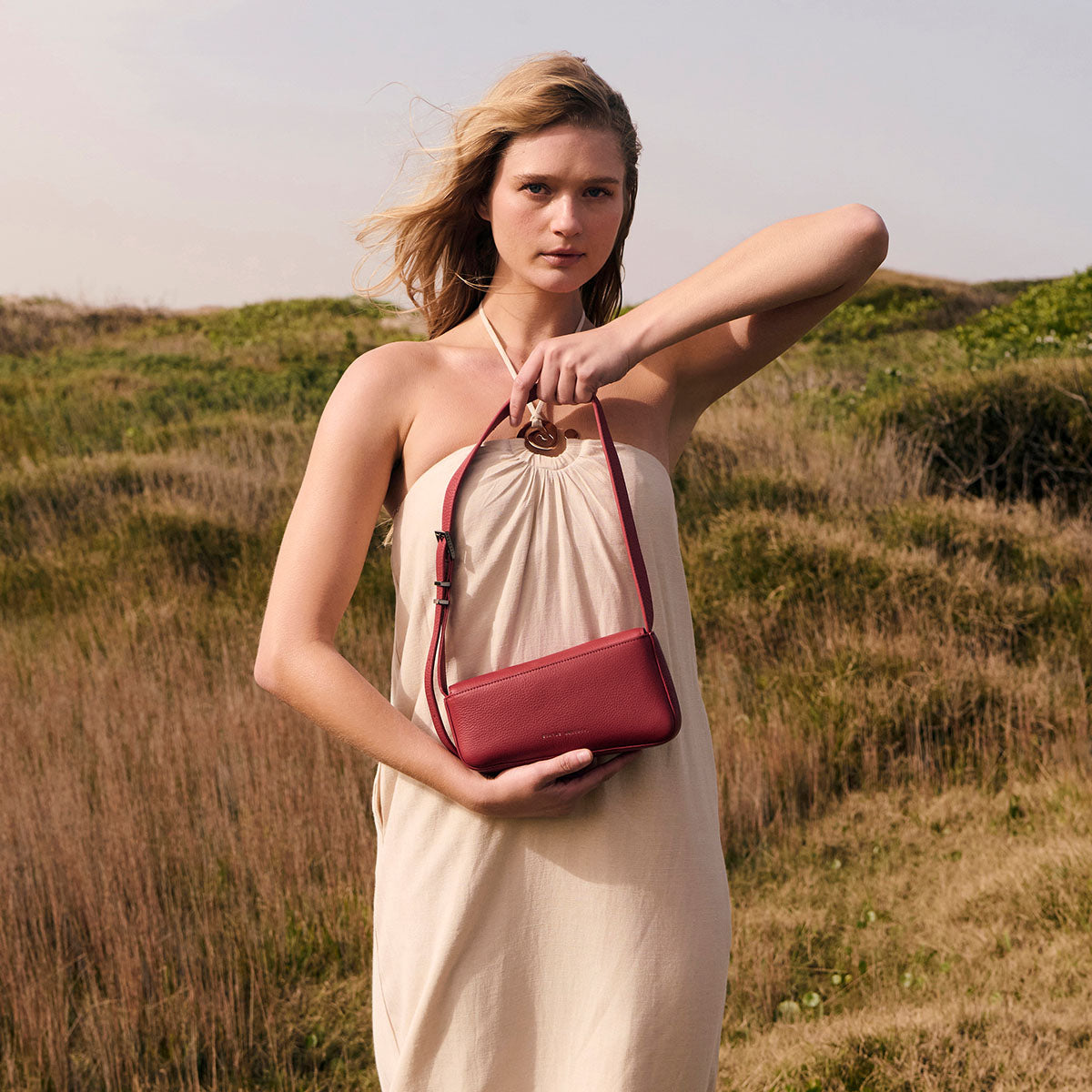 Status Anxiety Overnight Obsession Women's Leather Bag Rouge