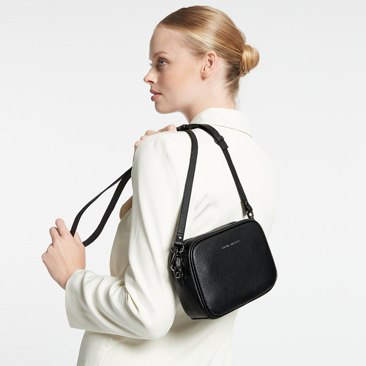 Status Anxiety Plunder Black Strap