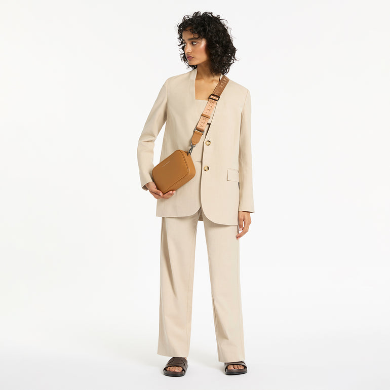Status Anxiety Plunder With Webbed Strap Tan