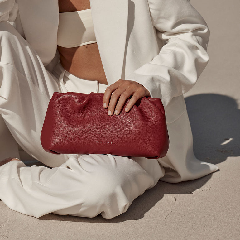 Status Anxiety The Moment Women's Leather Clutch Rouge