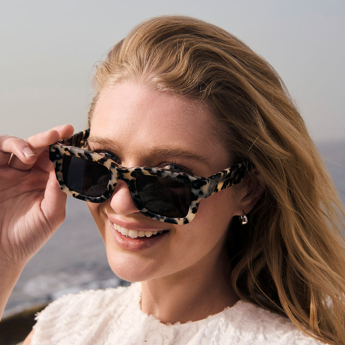 Status Anxiety Disorient Sunglasses White Tort