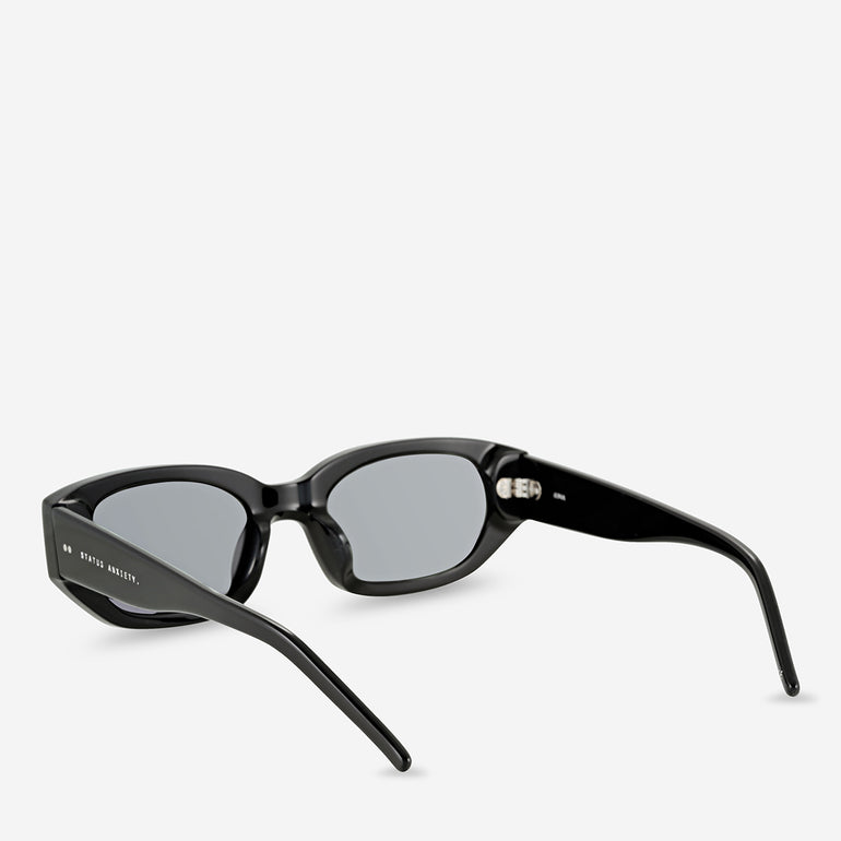 Status Anxiety Luna Sunglasses Black