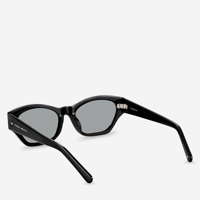 Otherworldly Sunglasses (Black / Off-White) – Congruent Space *₊˚⁎*₊