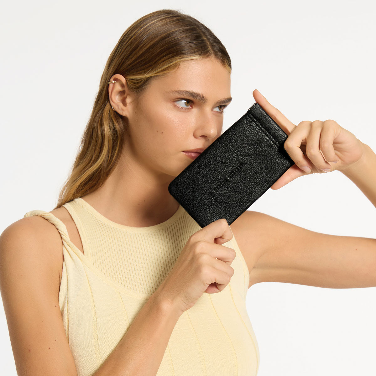 【美品】 Status Anxiety（本革 PCケース 13インチ] ブラック Keepsake Black Sunglasses Pouch | Status Anxiety