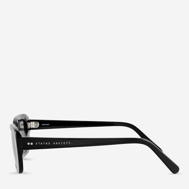 Status Anxiety Solitary Sunglasses Black