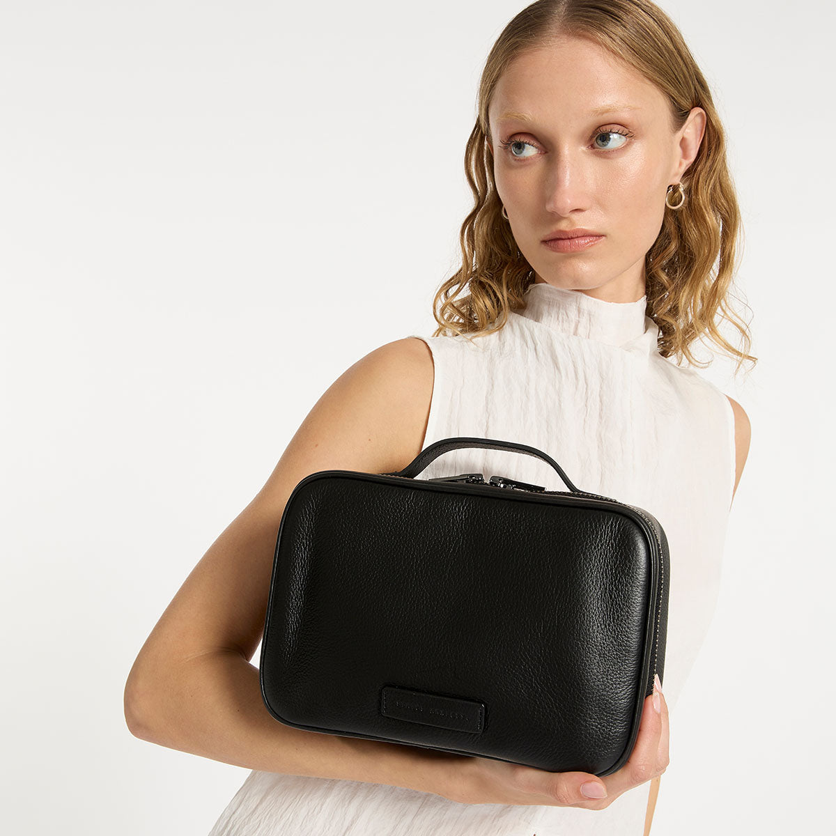 Functional Leather Toiletry Bags | Status Anxiety®