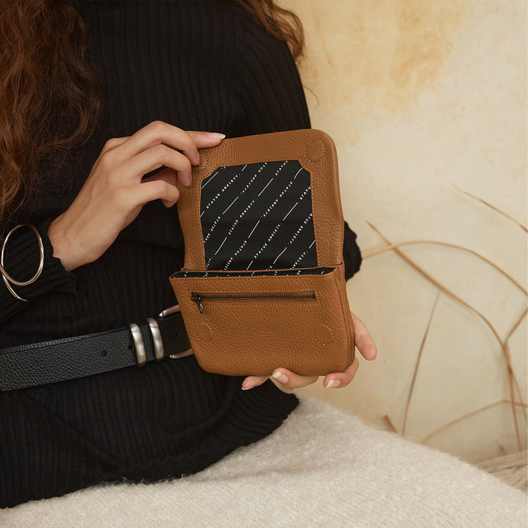 Status Anxiety Impermanent Women's Leather Wallet Tan