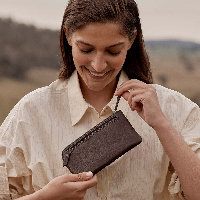 Status Anxiety Smoke and Mirrors Women's Leather Pouch Wallet Cocoa