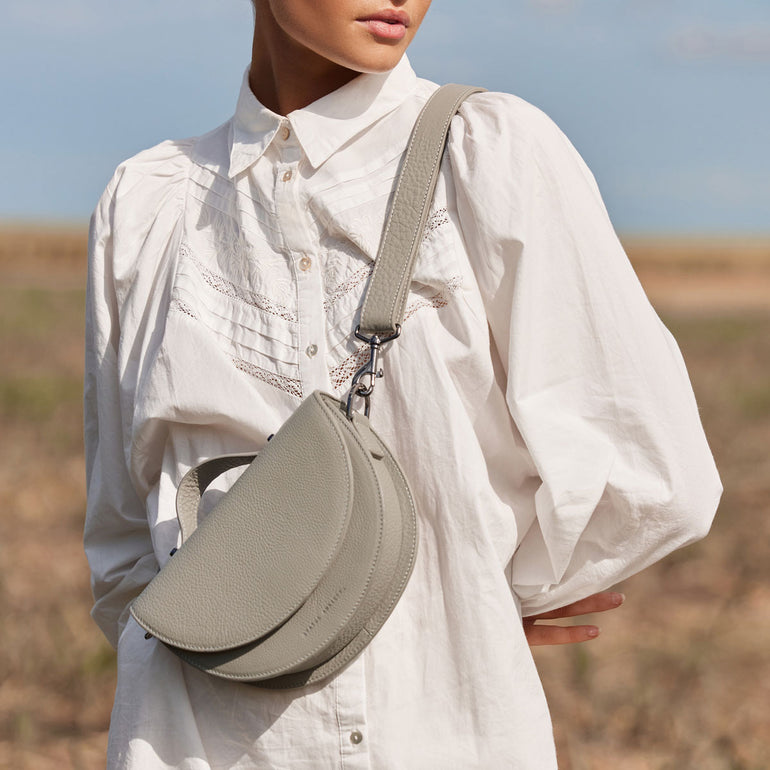 Status Anxiety All Nighter Women's Leather Crossbody Bag Light Grey