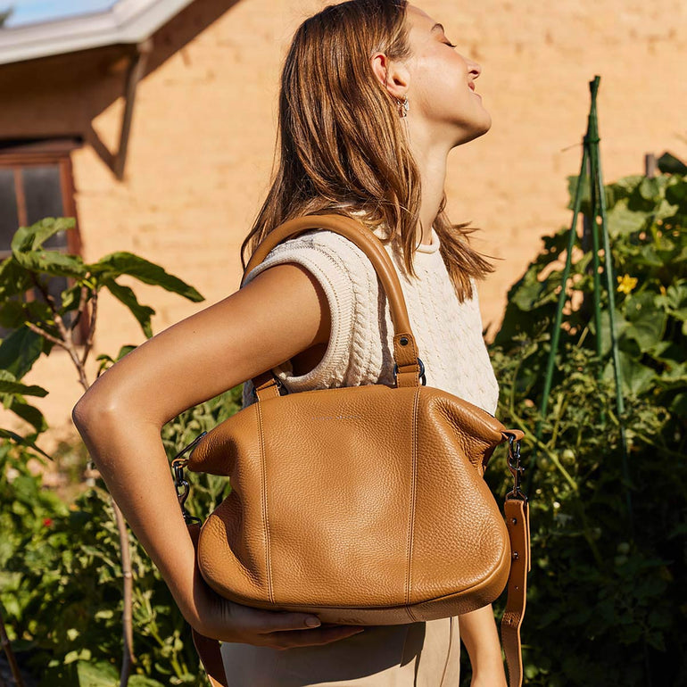 Status Anxiety Eyes to the Wind Women's Leather Bag Tan