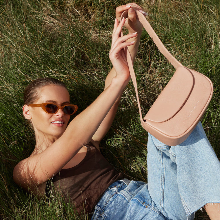 Status Anxiety One of these days Women's Leather Bag Dusty Pink