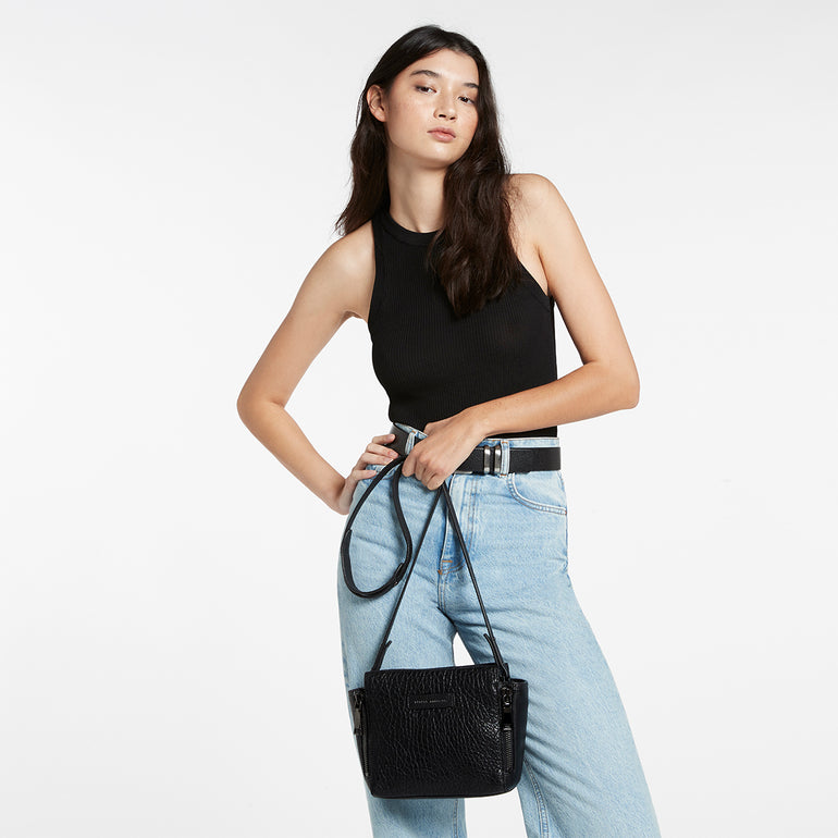  Status Anxiety The Ascendants Women's Leather Crossbody Bay Black Bubble