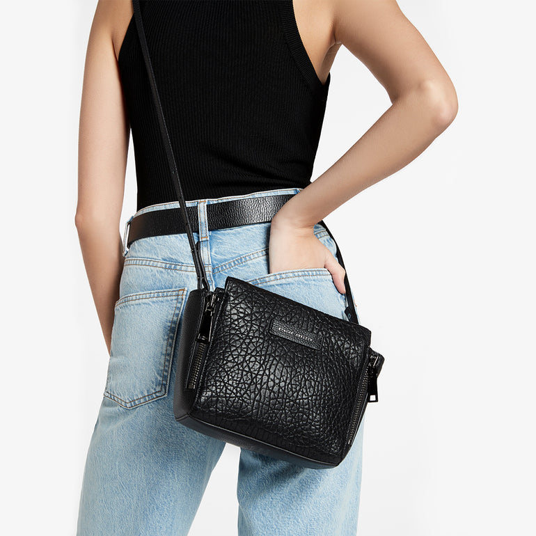  Status Anxiety The Ascendants Women's Leather Crossbody Bay Black Bubble