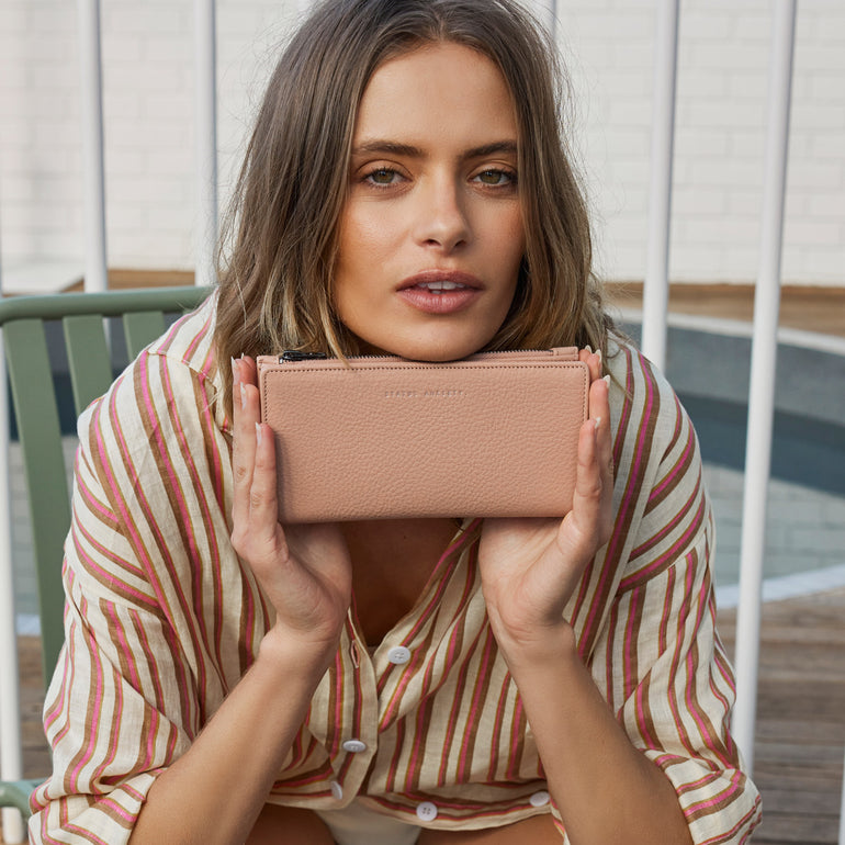 Status Anxiety Old Flame Women's Leather Wallet Dusty Pink